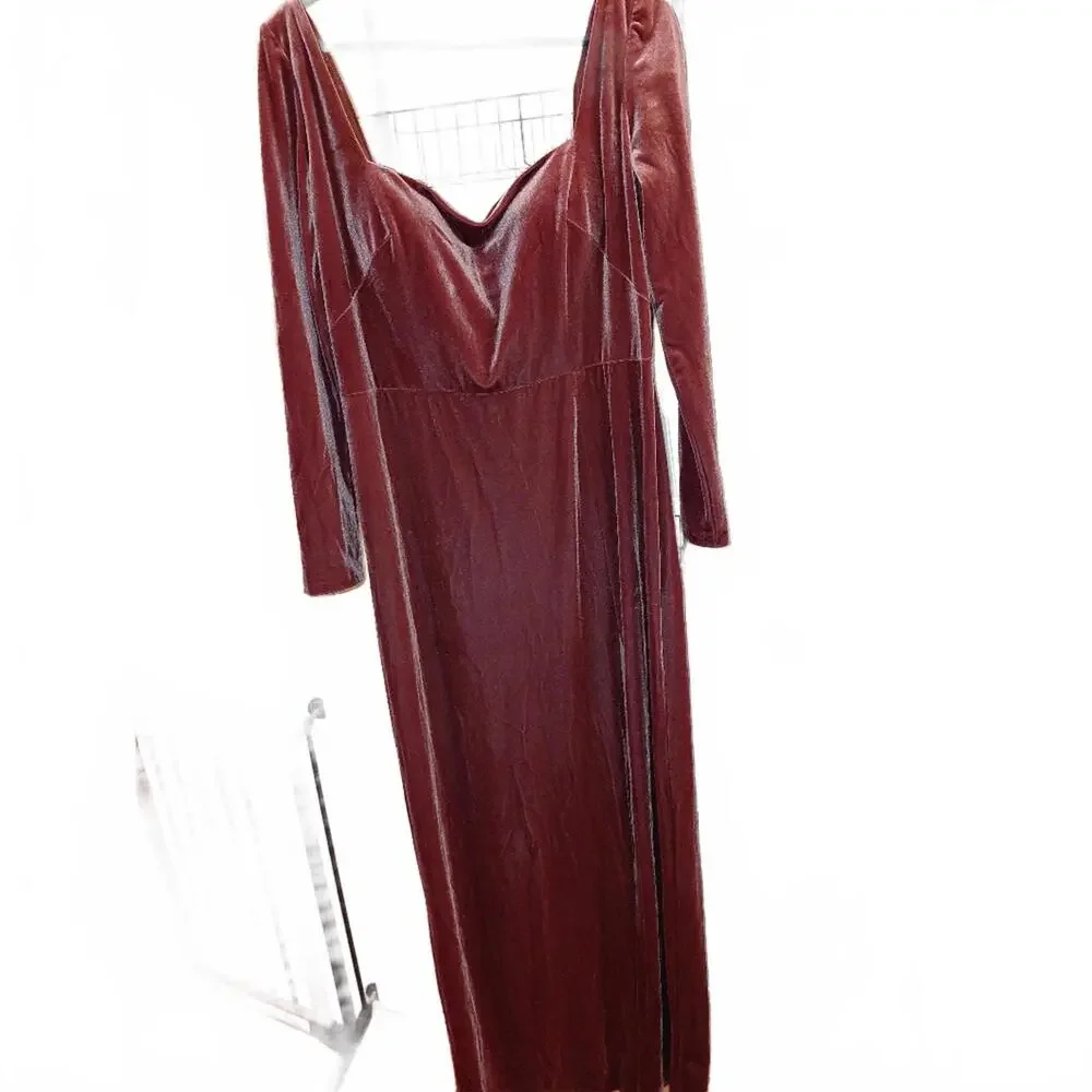Elegant Velvet Long Sleeve Dress - Picture 3 of 5